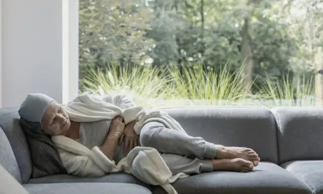 Co zamiast płynu do soczewek? Sól fizjologiczna to jedyny ratunek!