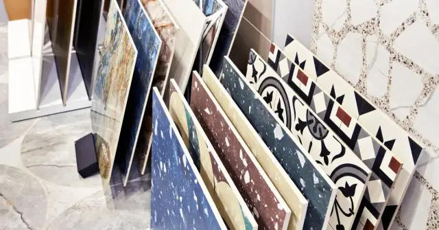 Czy gres można kłaść na ścianę? Odkryj zalety i pułapki tego rozwiązania