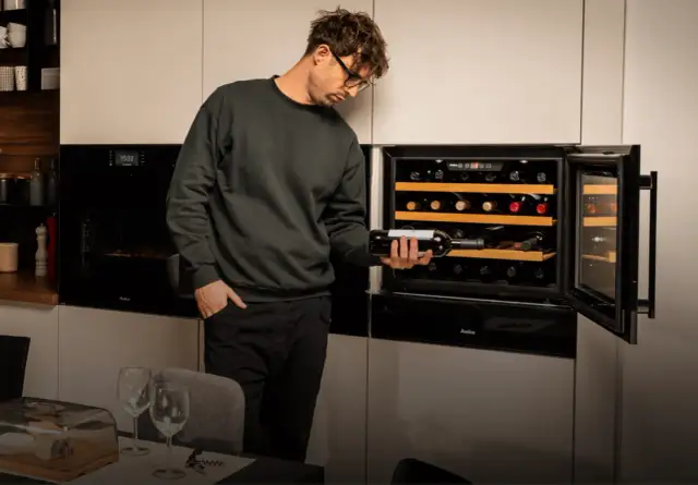 Jak wypoziomować lodówkę? Cicha praca i niższe rachunki!