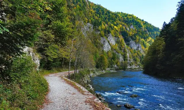 Gdzie najlepiej jechać w góry? Odkryj najpiękniejsze miejsca w Polsce