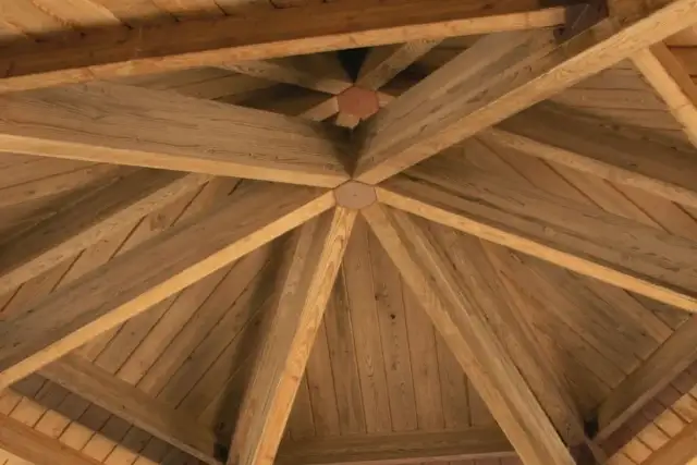 Pokrycie dachu altany: Jaki materiał wybrać? Poradnik 2024