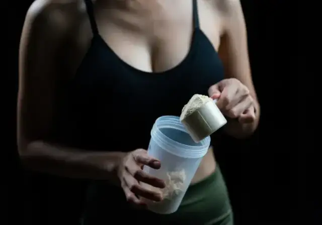 Jakie białko po treningu? Najlepsze opcje dla szybkiej regeneracji