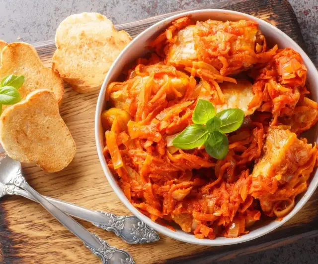 Ryba po grecku: Przepis, który zawsze się udaje! Uniknij błędów