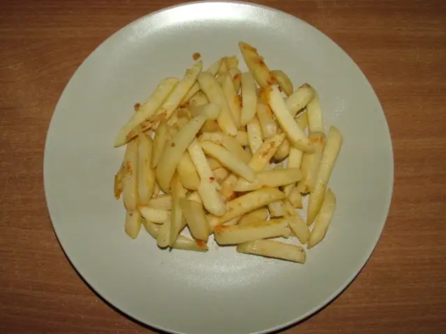 Jak zrobić dietetyczne frytki, które zachwycą smakiem i zdrowiem