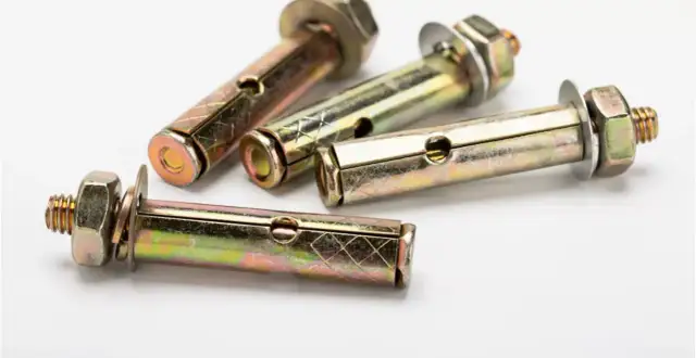 Kotwa 5x5 Castorama – solidny wybór do ogrodzeń i konstrukcji