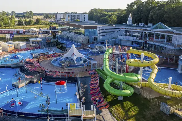 Uniejów termy czy są otwarte - sprawdź godziny i atrakcje teraz