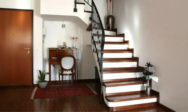 Jak położyć panele na schody betonowe - uniknij najczęstszych błędów