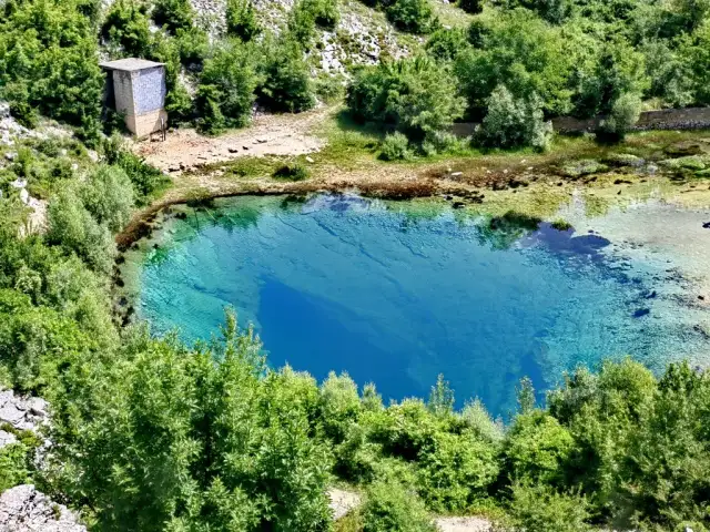 Jak dojechać do źródła rzeki Cetina - prosta trasa i wskazówki