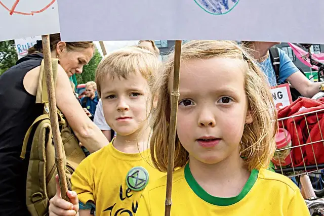 Jak pomagać innym na co dzień: 7 prostych sposobów na zmianę świata