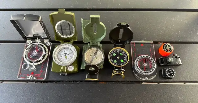 Kompas survivalowy: wybierz najlepszy [Poradnik + Ranking]