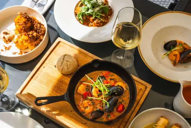 Gdzie zjeść w Janowie Podlaskim? Odkryj smaki Podlasia!