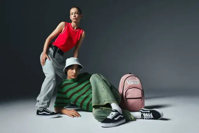 Jakie są style ubioru nastolatków? Odkryj najnowsze trendy i inspiracje