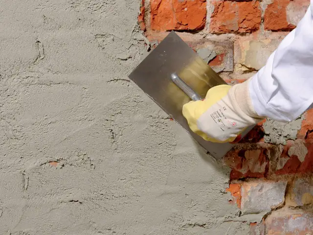 Jak tynkować stare ściany: unikaj najczęstszych błędów i zyskaj efekt