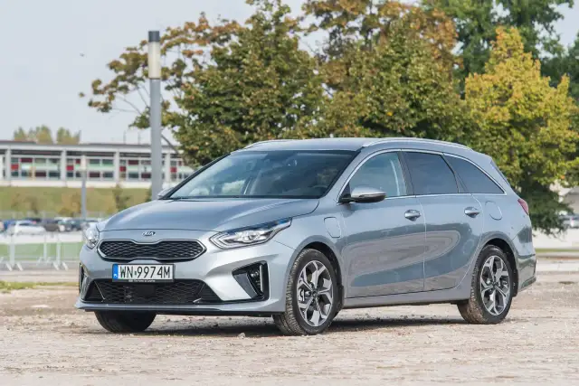 Kia Ceed 1.6 CRDi: Pojemność baku i realny zasięg (sprawdź!)