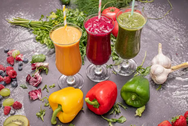 Koktajle funkcjonalne: Zwiększ energię, odporność i urodę!