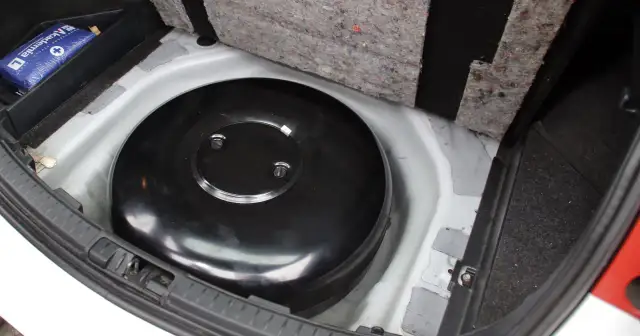 Ile kosztuje wymiana butli LPG? Obowiązek po 10 latach