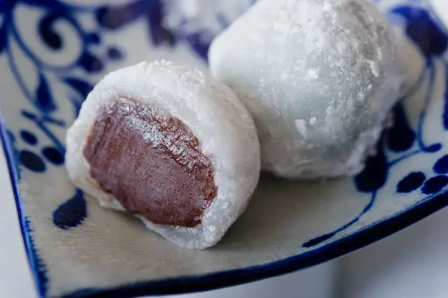 Jak zrobić lody mochi w domu – prosty przepis na pyszny deser