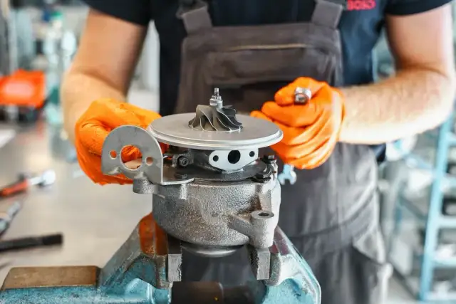 Jak wyregulować zderzak VNT, aby uniknąć kosztownych napraw