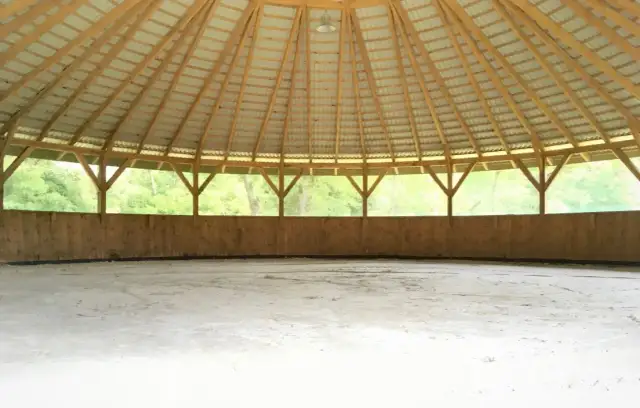 Ośrodek Urok Pęcice Małe: Jazda konna, obozy, pensjonat pod Warszawą