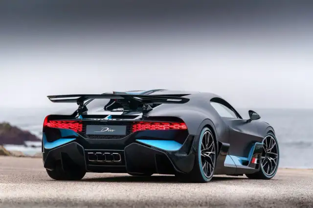 Bugatti Divo: Ile kosztuje i dlaczego to inwestycja?