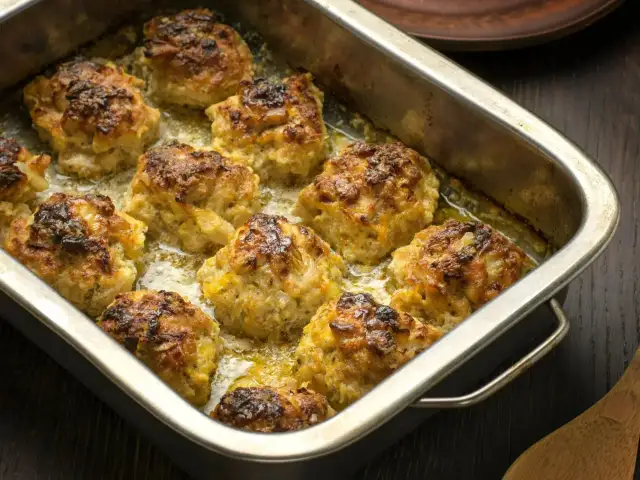 Co na obiad z mięsa mielonego? Odkryj szybkie, tanie i zaskakujące dania!