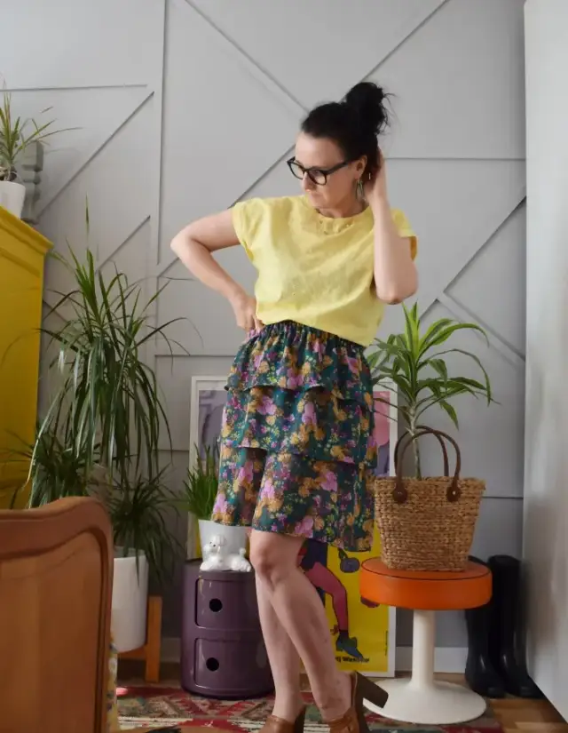 Jak uszyć spódnicę z falbankami - proste kroki i cenne wskazówki