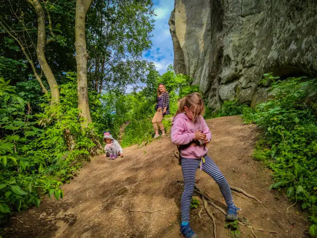 Podkarpackie z dzieckiem: Niezapomniane atrakcje na każdą pogodę!