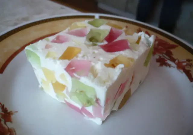 Jak zrobić puszystą piankę z galaretki? Przepis bez wpadek!