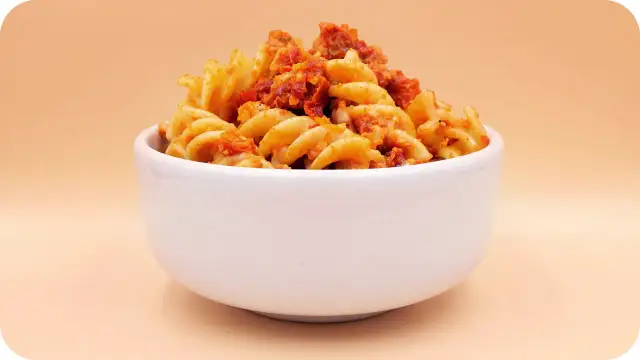 Z czym makaron - najlepsze połączenia, które zaskoczą twoje kubki smakowe