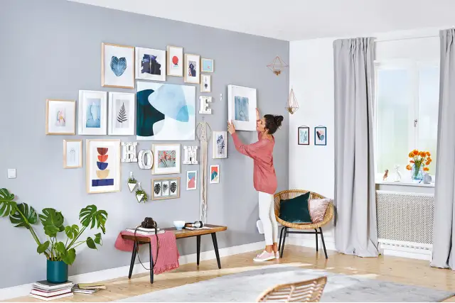 Plakat bez śladu na ścianie? Odkryj metody mocowania bez dziur