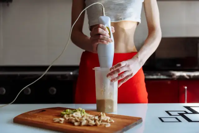 Czy shake proteinowy jest zdrowy? Odkryj zalety i zagrożenia