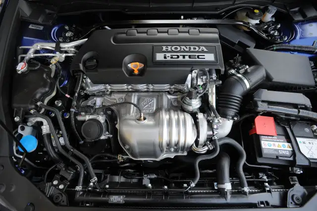 Honda Accord: Silnik idealny? Benzyna 2.0/2.4 czy diesel 2.2 i-CTDi?