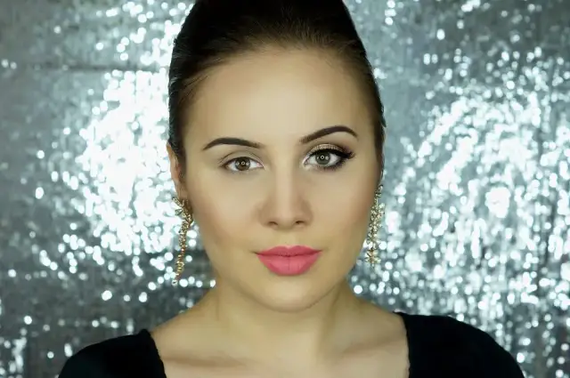 Jaki makijaż do małych oczu? 10 trików, które powiększą Twoje spojrzenie