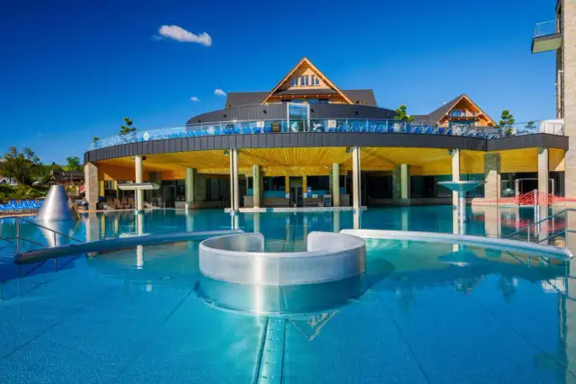 Czy termy Zakopane są otwarte? Sprawdź aktualne godziny i zasady