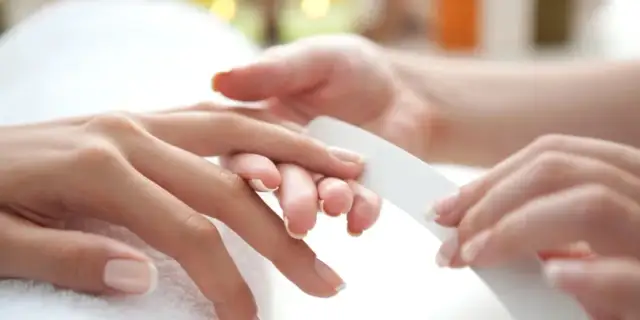 Manicure japoński jaki zestaw kupić - najlepsze opcje na rynku