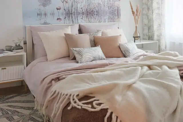 Poduszki dekoracyjne do domu – jakie wybrać?