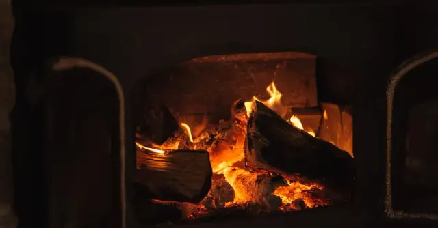 Dofinansowanie na opał drzewny Jak otrzymać dopłatę do drewna