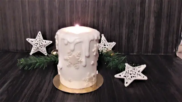 Jak zrobić świeczki na tort: proste metody, które zachwycą gości