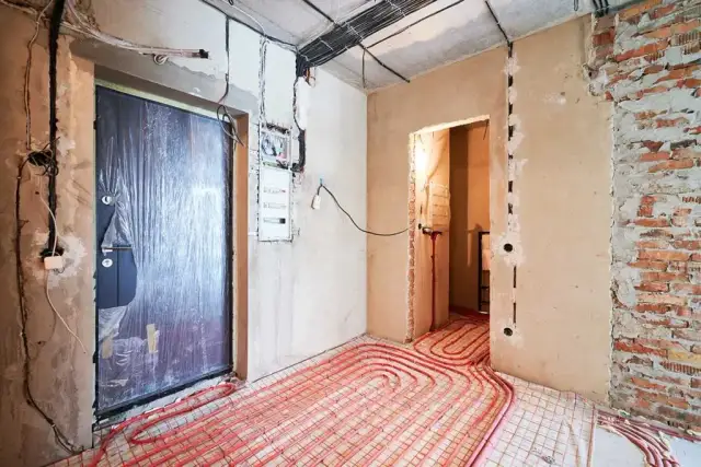 Jak wycenić mieszkanie do remontu? Zyskowna strategia krok po kroku