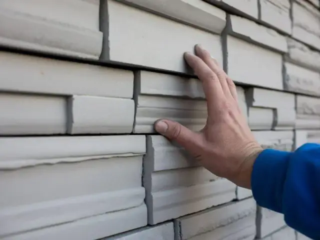 Jak układać kamień dekoracyjny betonowy – uniknij najczęstszych błędów