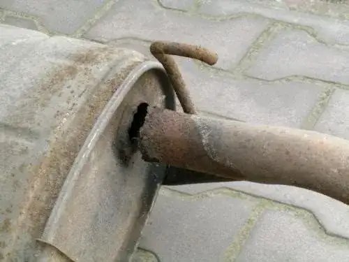 Spawanie tłumika: Koszt od 100 zł. Kiedy naprawa się opłaca?