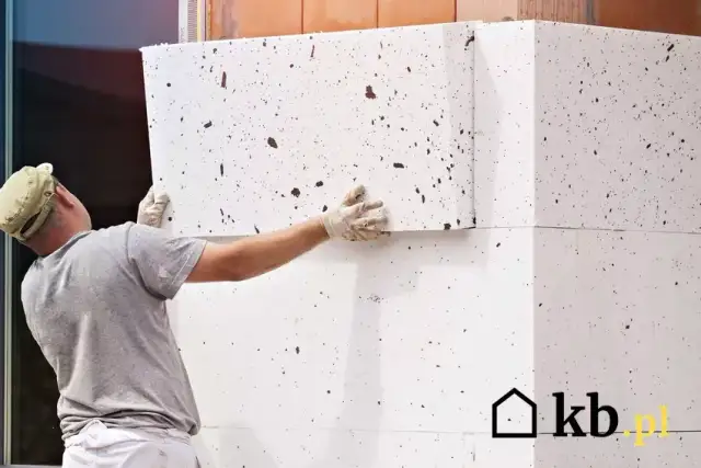 Kubik styropianu ile to m2? Prosty przelicznik i kalkulacja!