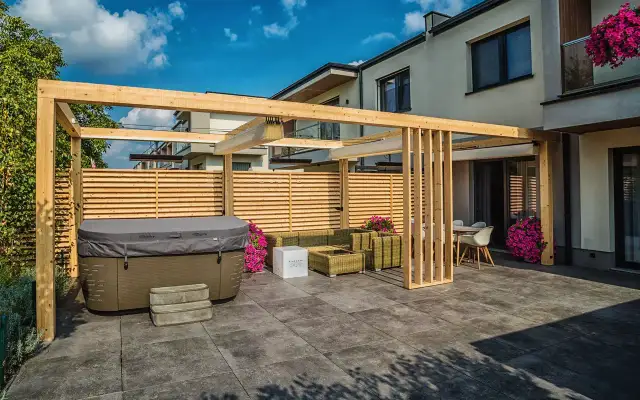 Spa w ogrodzie: Inwestycja w relaks. Jak stworzyć oazę marzeń?