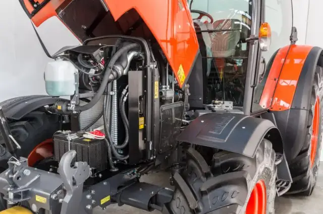 Żywotność silnika ciągnika: Przebiegi, ocena, remont co musisz wiedzieć?