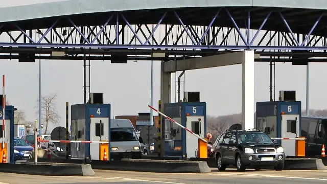 Ile kosztuje autostrada do Krakowa? Sprawdź opłaty i oszczędź na przejeździe!