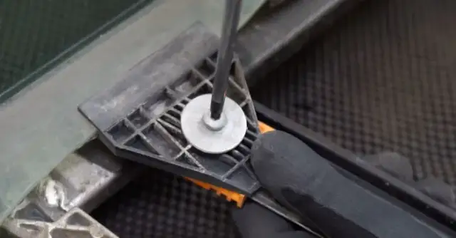 Jak wymienić mechanizm podnoszenia szyby Audi A4 B6 lewy przód i zaoszczędzić