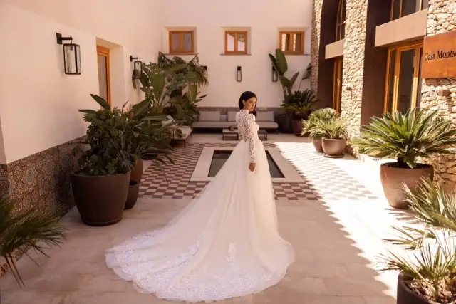 Jak dobrać suknię ślubną do sylwetki, by uniknąć modowych faux pas?