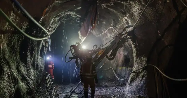 Kiedy można przejść na emeryturę pomostową? Sprawdź wymagania i warunki