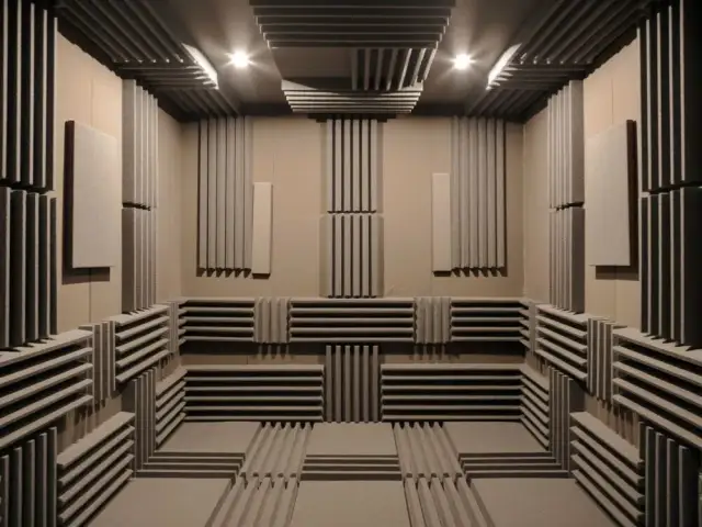 Jak wygłuszyć mieszkanie w bloku? Kompleksowy poradnik i koszty