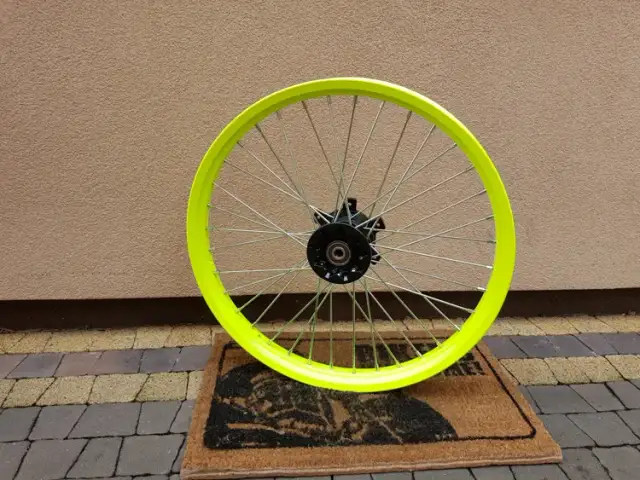 Ile kosztuje centrowanie koła motocyklowego? Sprawdź ceny i czynniki wpływające na koszt